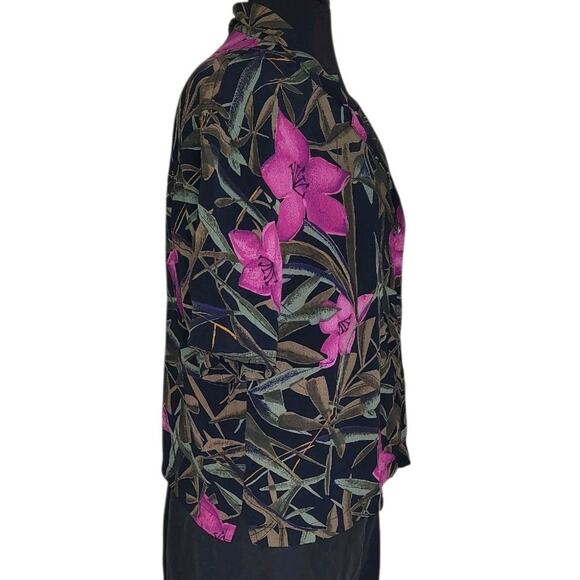 Chico’s Women’s Leaf Print Button Up Top Shirt Pink Black Colorful Sz 2 L EUC - Picture 3 of 7